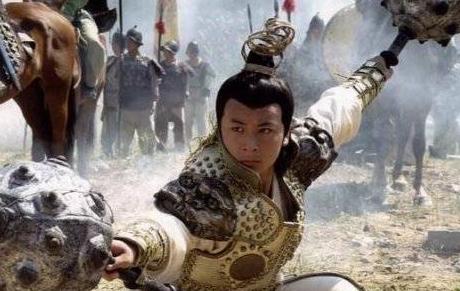 家点评:平安是金爲真理，八棱梅花亮銀錘。猜一准确动物