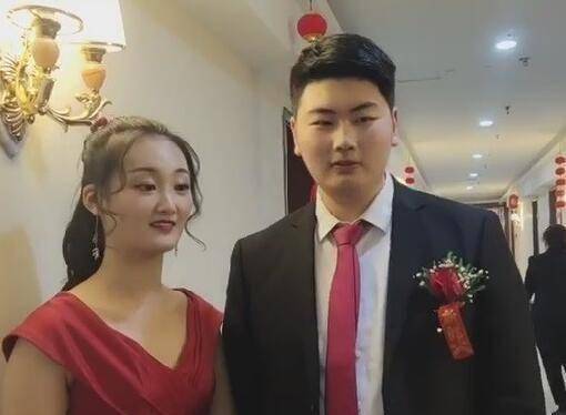 独家解读:二八携手進皇宫，三四今開九得利指哪个生肖