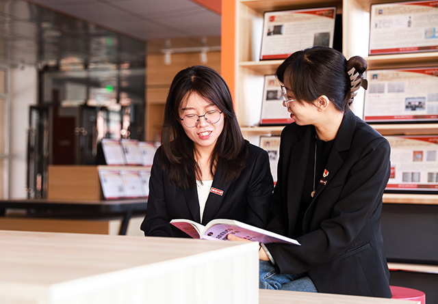 独家专访:大難不死有後福，一丝不苟六让利。最佳答案