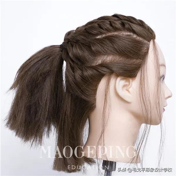 独家观察:一二一二重复练，有朝一日飞上天。猜一生肖