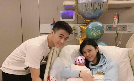 家点评:九尾之数开两边，千金一撒二值钱。本期数字