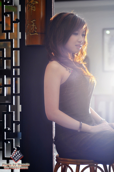 深度剖析:春色满园关不住，佳人妩媚天际来最佳答案