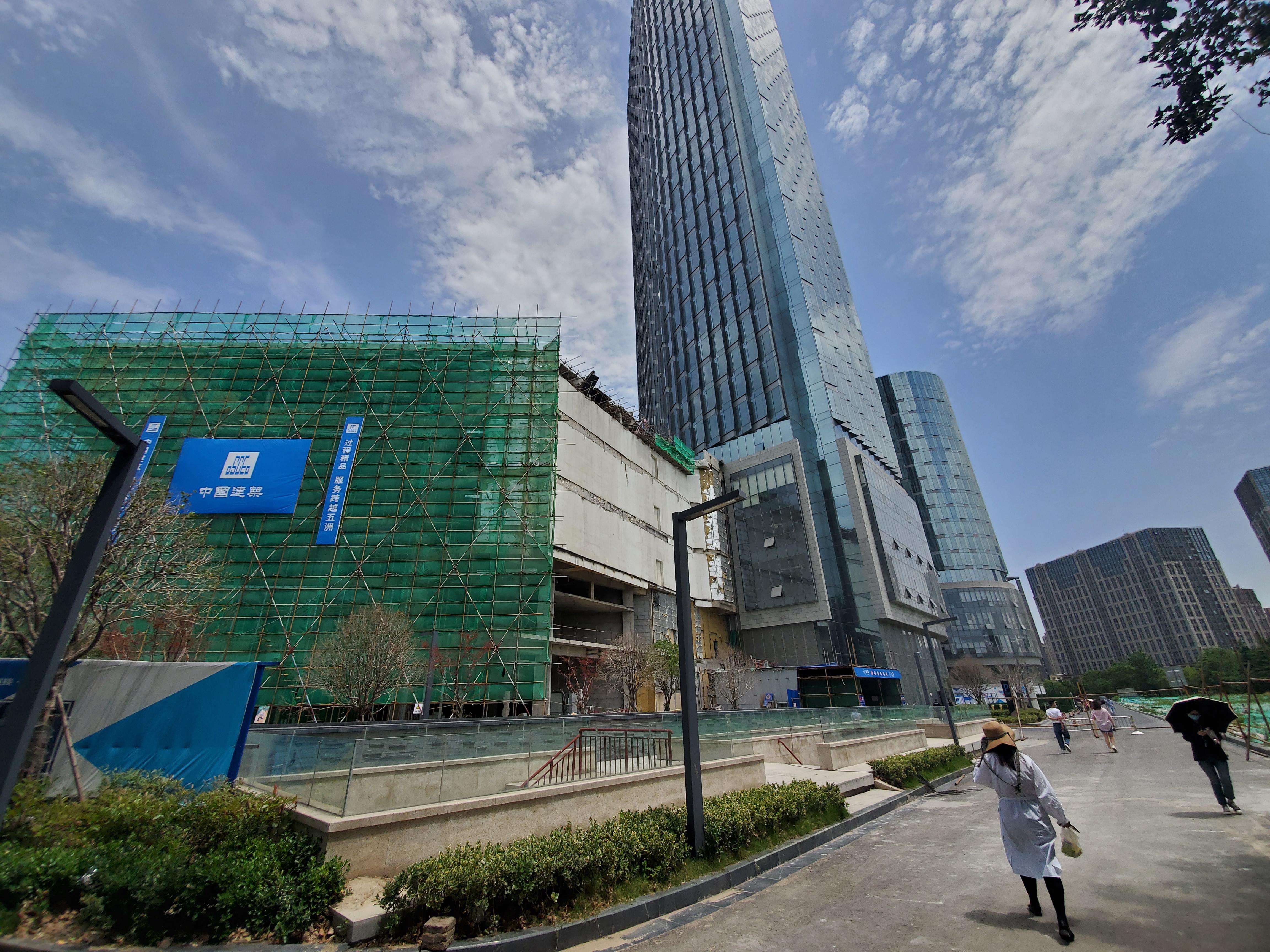 热点剖析:一道东风二七四，一番情义两番意指代表是什么生肖