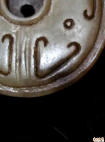 行家点评:春虎夏蛇逐野兔，水火不容两相斗打一准确生肖